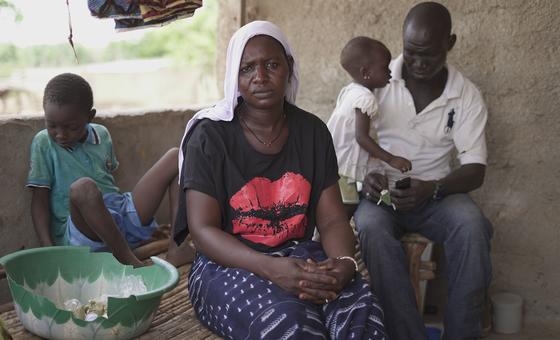 En visite au Burkina Faso, Volker Türk appelle à ne pas perdre de vue la grave situation dans ce pays